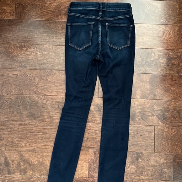 Abercrombie & Fitch Jean Legging High Rise. Super skinny. Dark blue. Size 0R - Picture 2 of 4